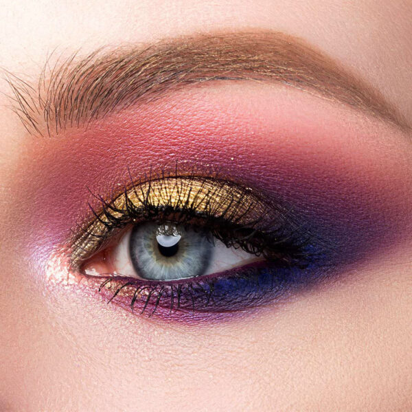 Makeup Revolution Forever Flawless Eyeshadow Palette-18 Smooth & Rich Shade - Allure(19.8gm) - Image 3