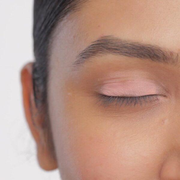 Huda Beauty Nude Obsessions Mini Eyeshadow Palette - Medium(9.9gm) - Image 10