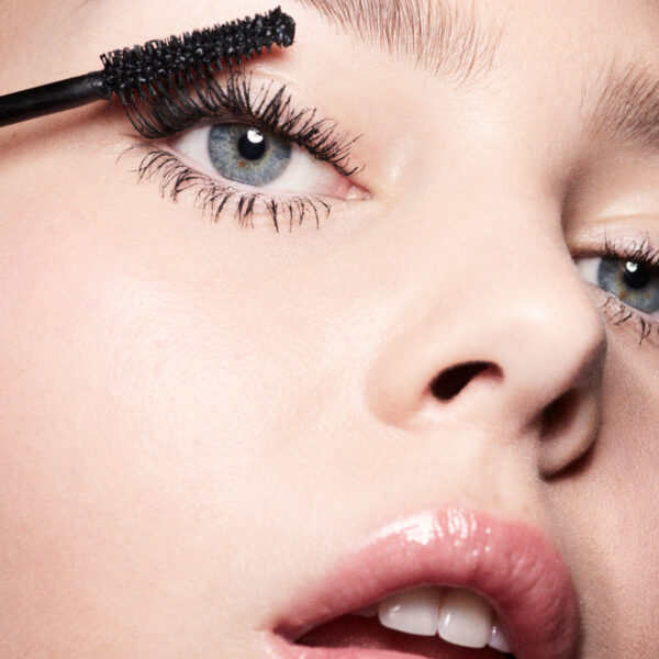 FENTY BEAUTY Hella Thicc Volumizing Mascara(10ml) - Image 10