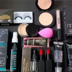 Face makeup combo 12, eye, lip and face makeup combo kit for best results that satisfies you 100% . Instaglow and shine kit pack of 12. Suitable for all skin types ( Natural Finish)